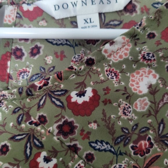 DOWNEAST floral light weight blouse that is x-large and sage green back-ground. - Picture 2 of 4